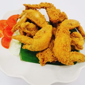 D04 炸鸡翅膀 Fried Chicken Wings